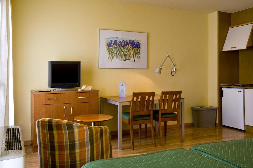 Hotel La Perla D'Olot Ngoại thất bức ảnh