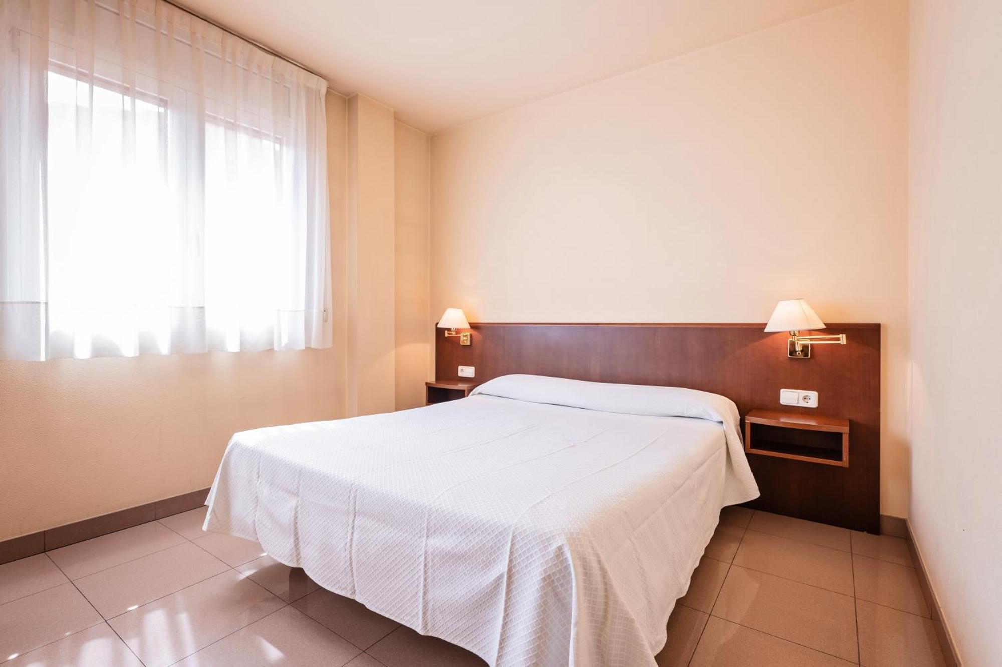 Hotel La Perla D'Olot Ngoại thất bức ảnh