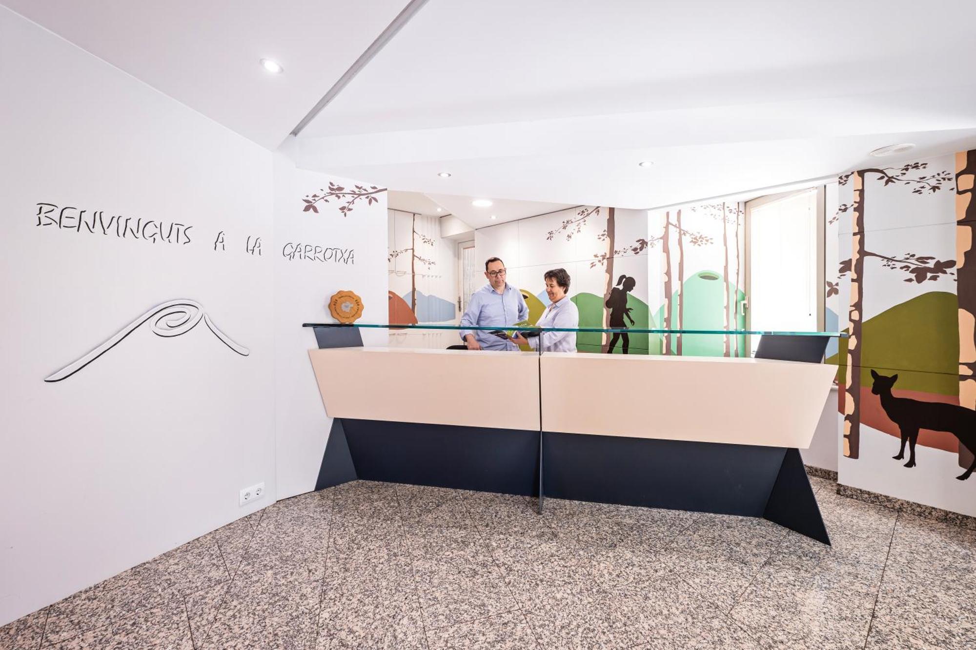Hotel La Perla D'Olot Ngoại thất bức ảnh